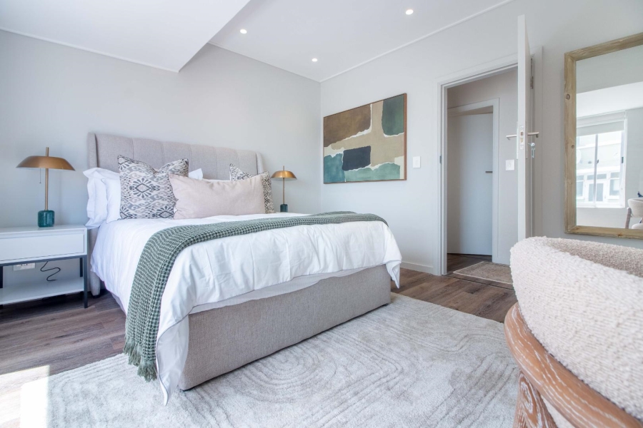 To Let 3 Bedroom Property for Rent in Sea Point Western Cape